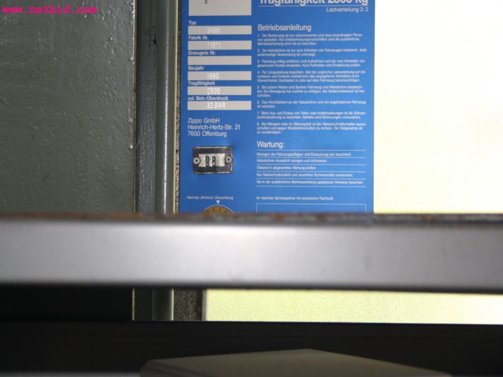 well-maintained machines from the sector automobile workshop -5