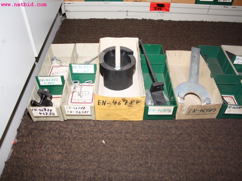 Betriebs- und Geschäftsausstattung aus dem Bereich Kfz-Werkstatt-2