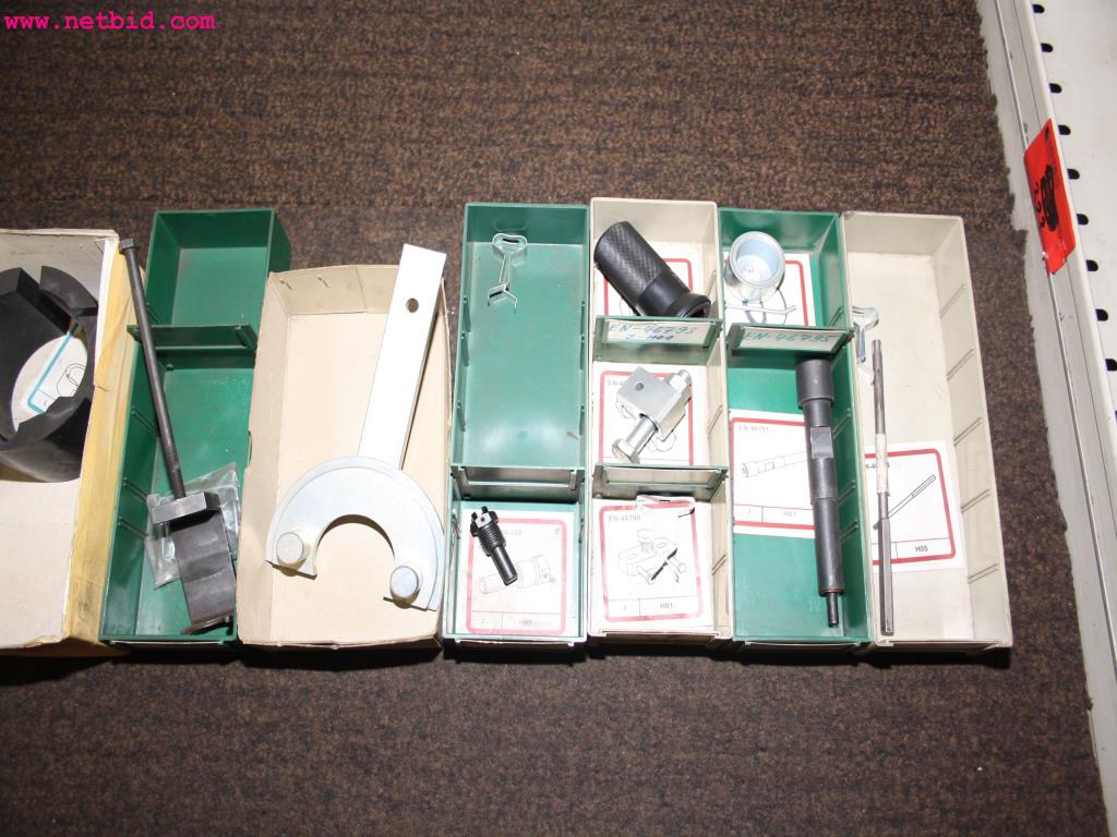 Betriebs- und Geschäftsausstattung aus dem Bereich Kfz-Werkstatt-5