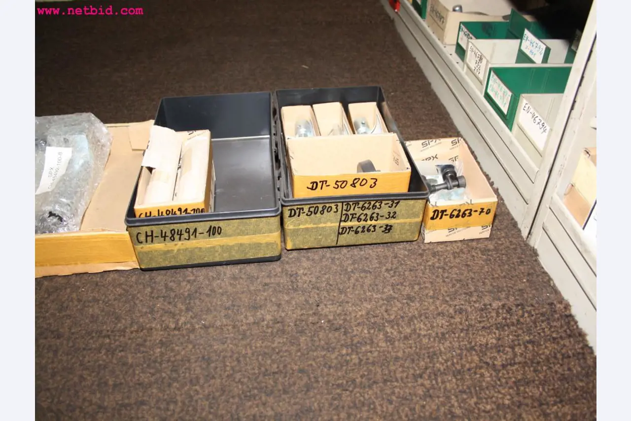 Betriebs- und Geschäftsausstattung aus dem Bereich Kfz-Werkstatt-3