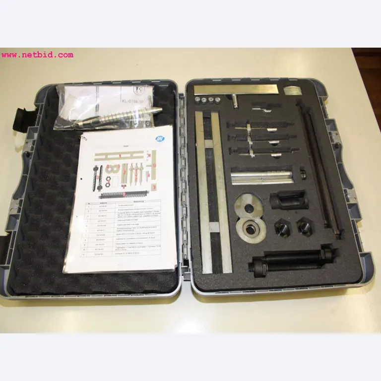 well-maintained machines from the sector automobile workshop -3