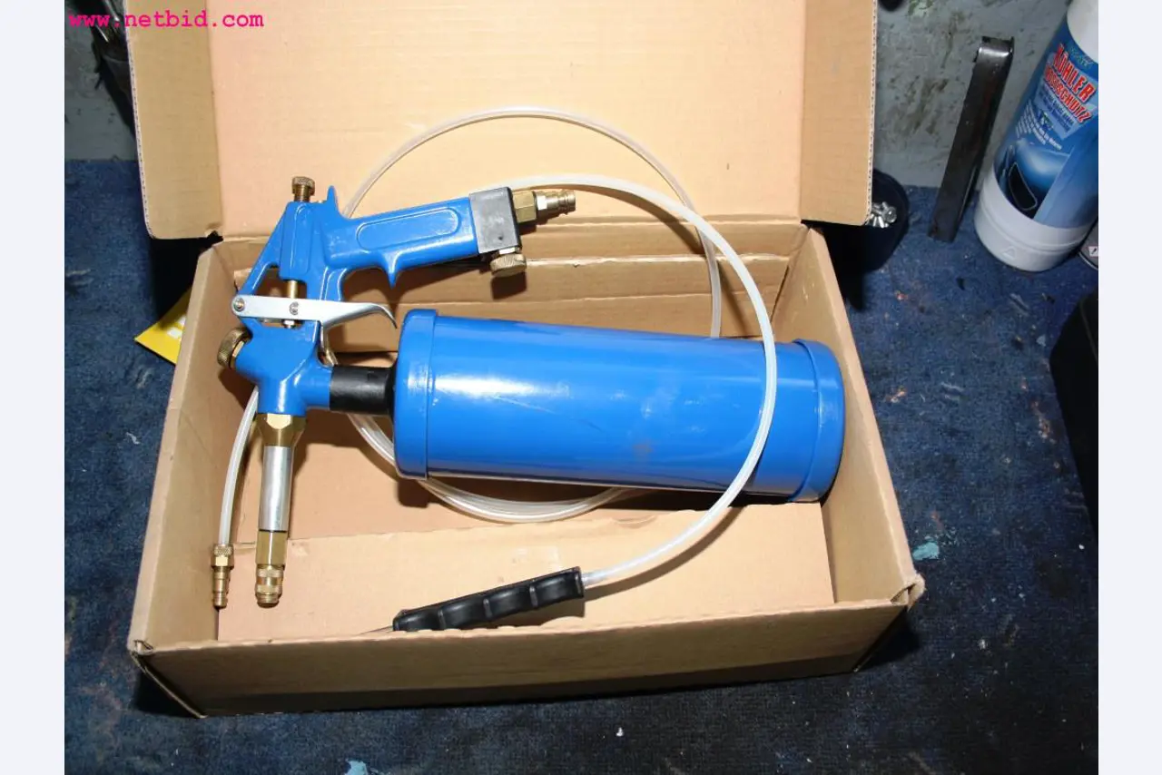 Betriebs- und Geschäftsausstattung aus dem Bereich Kfz-Werkstatt-1