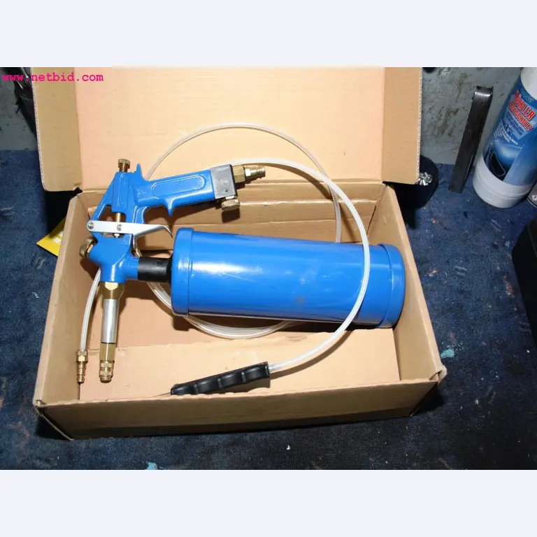 Betriebs- und Geschäftsausstattung aus dem Bereich Kfz-Werkstatt-1