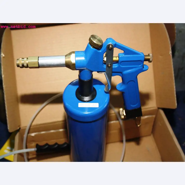 Betriebs- und Geschäftsausstattung aus dem Bereich Kfz-Werkstatt-2