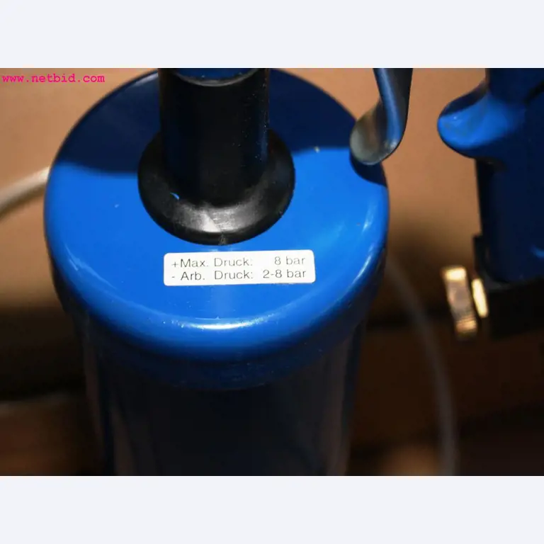 Betriebs- und Geschäftsausstattung aus dem Bereich Kfz-Werkstatt-3