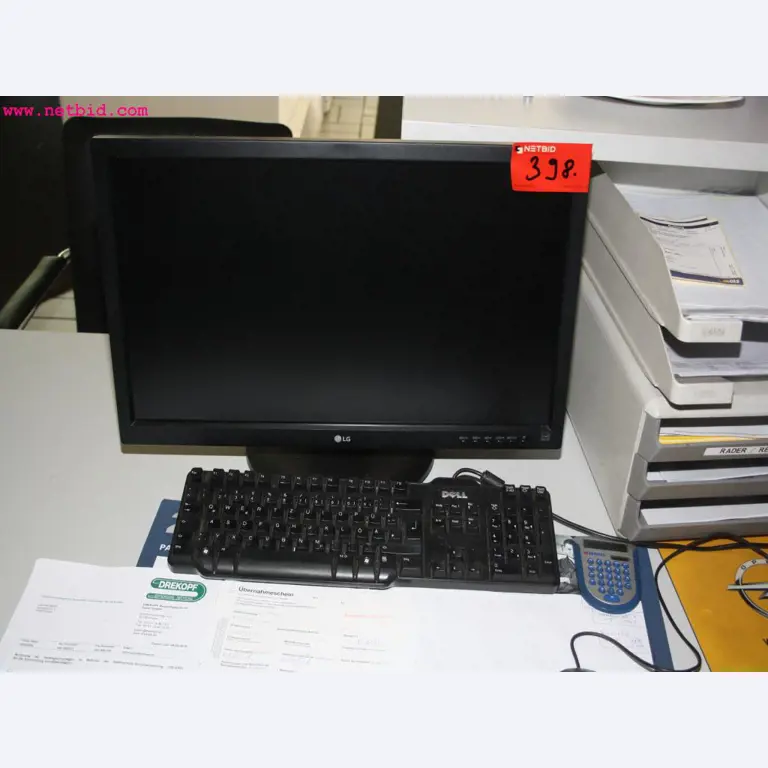 well-maintained machines from the sector automobile workshop -1