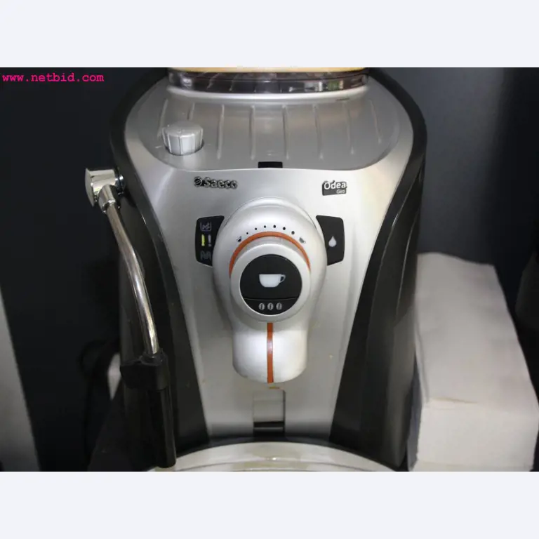 well-maintained machines from the sector automobile workshop -2