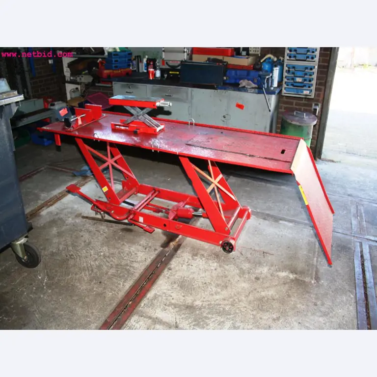 Betriebs- und Geschäftsausstattung aus dem Bereich Kfz-Werkstatt-2