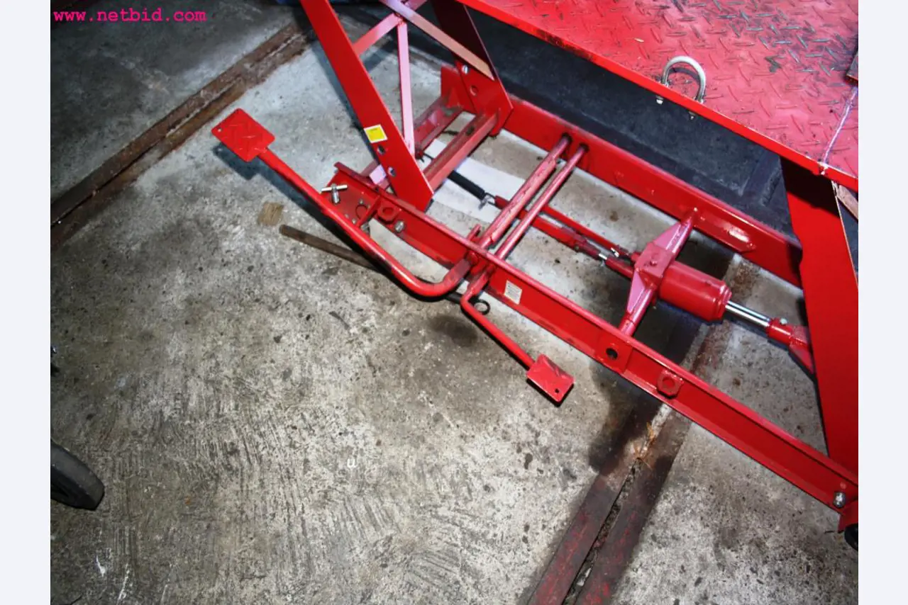 Betriebs- und Geschäftsausstattung aus dem Bereich Kfz-Werkstatt-3