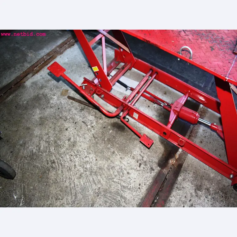 Betriebs- und Geschäftsausstattung aus dem Bereich Kfz-Werkstatt-3