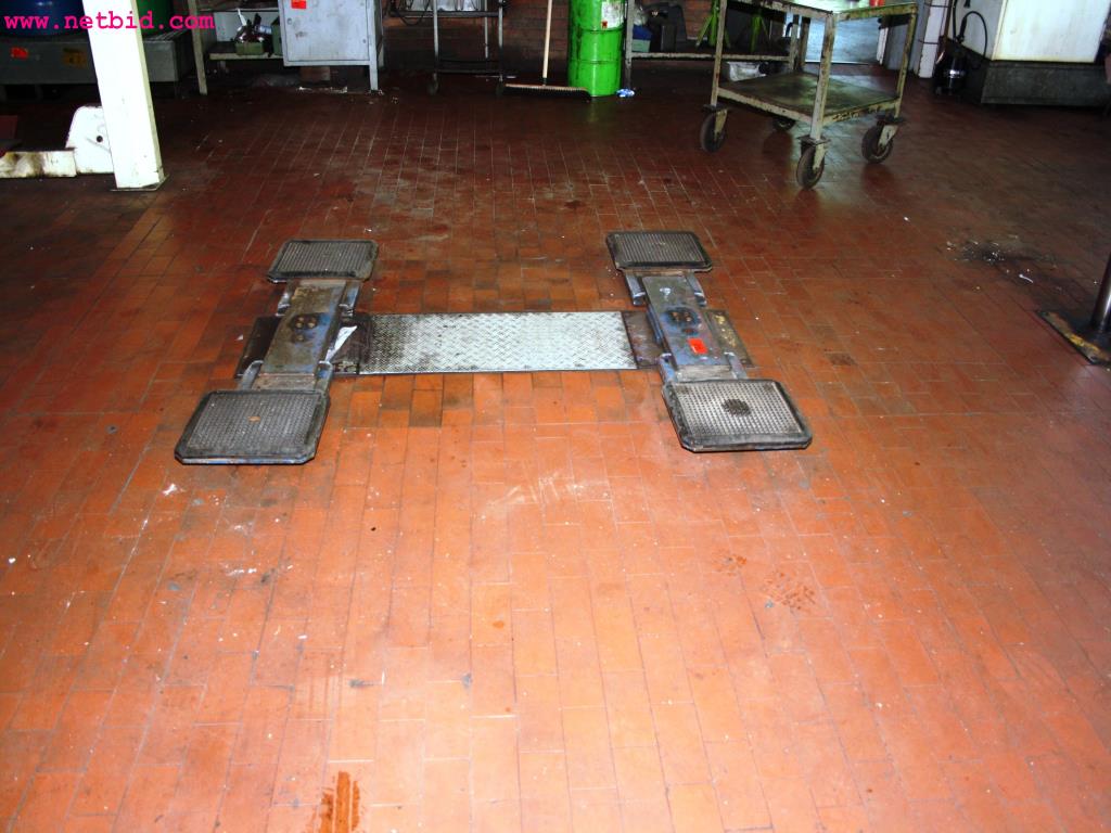 well-maintained machines from the sector automobile workshop -2