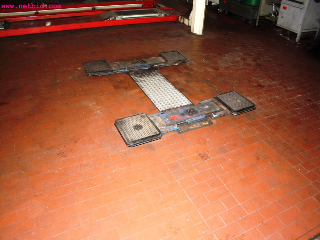 well-maintained machines from the sector automobile workshop -3