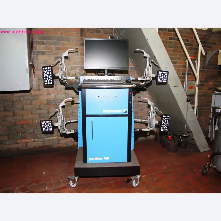 well-maintained machines from the sector automobile workshop -3