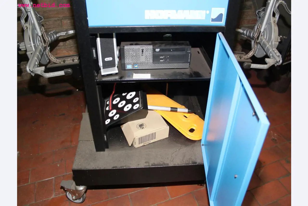 well-maintained machines from the sector automobile workshop -5