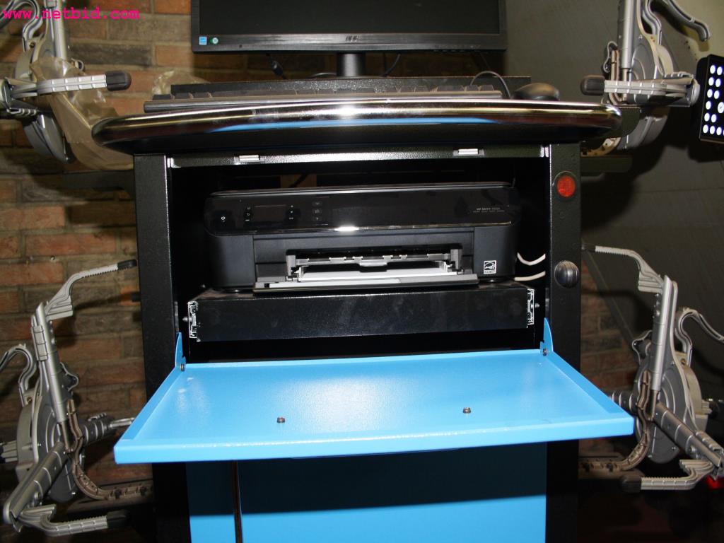 well-maintained machines from the sector automobile workshop -6