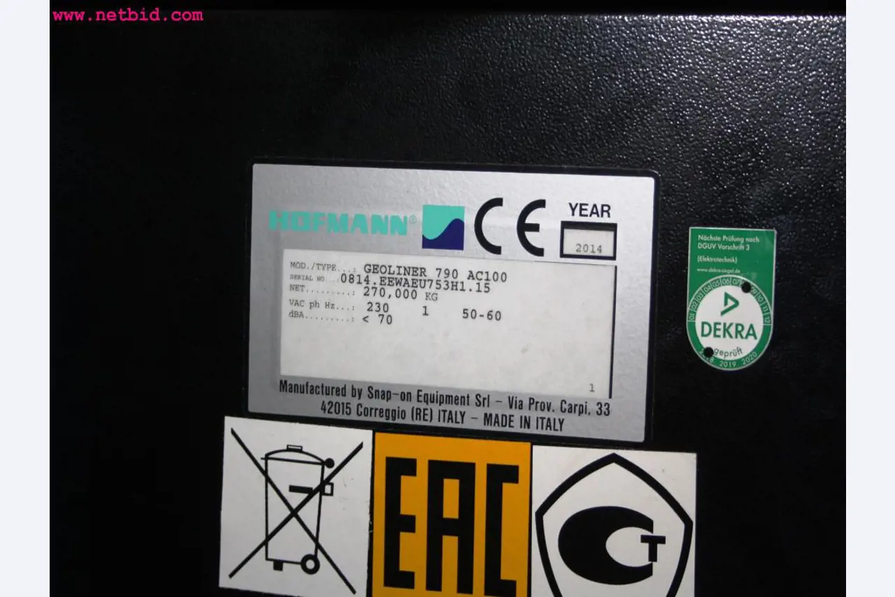 well-maintained machines from the sector automobile workshop -7