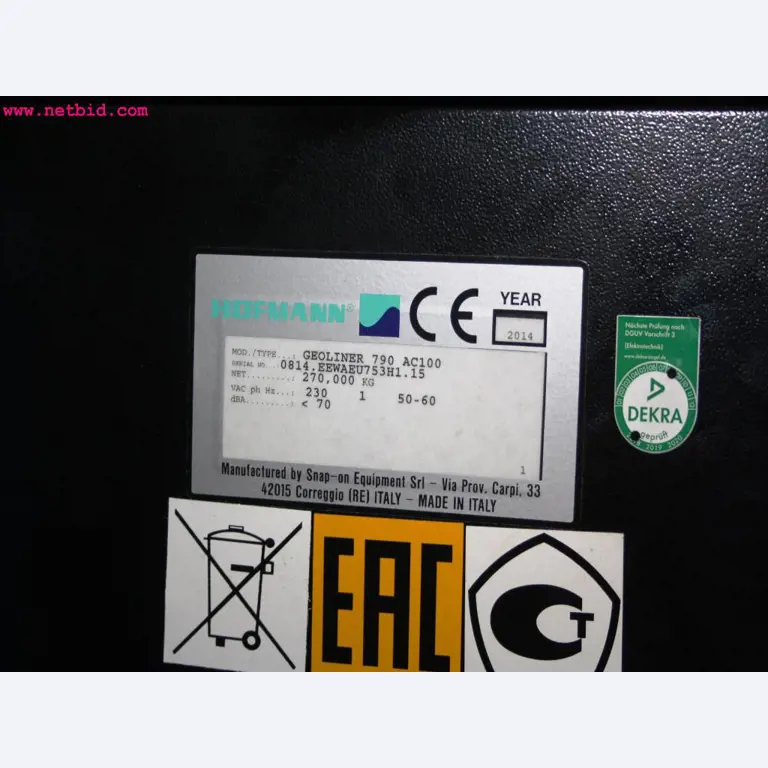 well-maintained machines from the sector automobile workshop -7