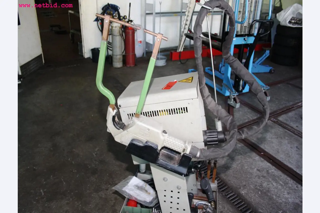 Equipement d'exploitation et de gestion du secteur de l'atelier automobile-3