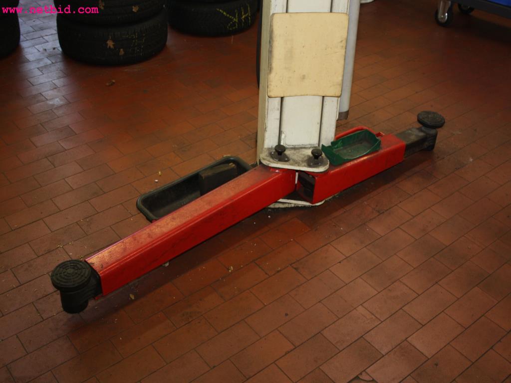 well-maintained machines from the sector automobile workshop -4