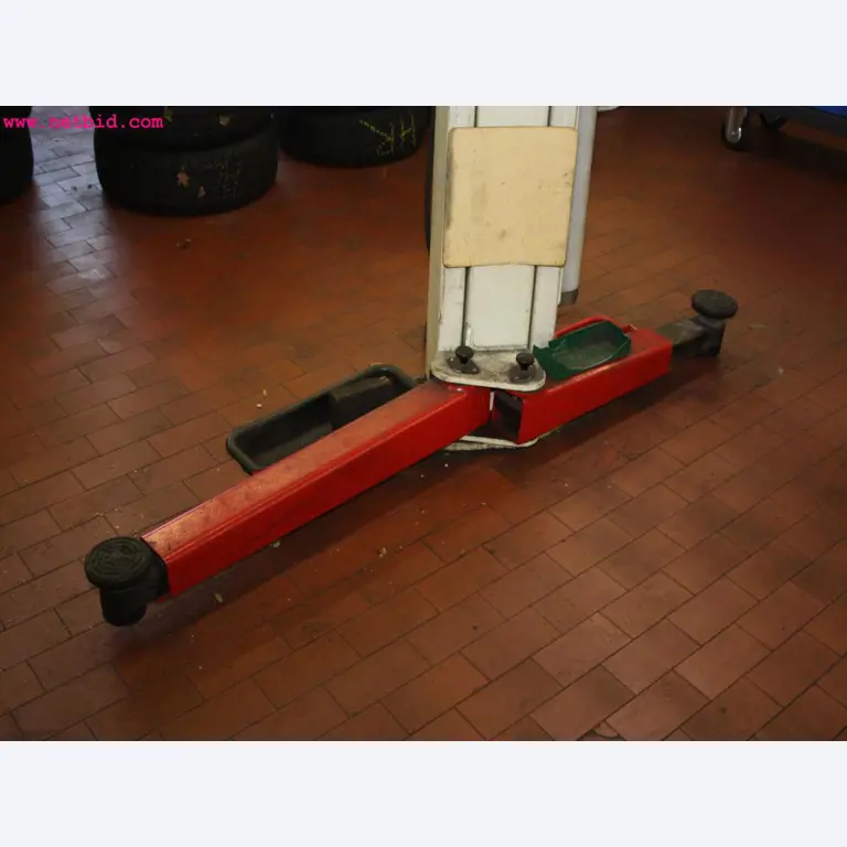 well-maintained machines from the sector automobile workshop -4