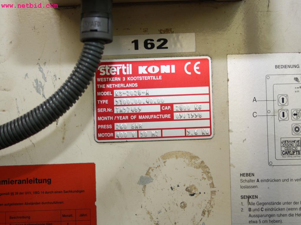 well-maintained machines from the sector automobile workshop -6