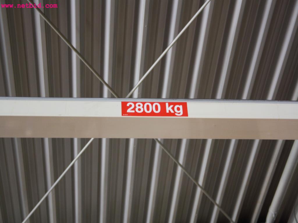 well-maintained machines from the sector automobile workshop -7