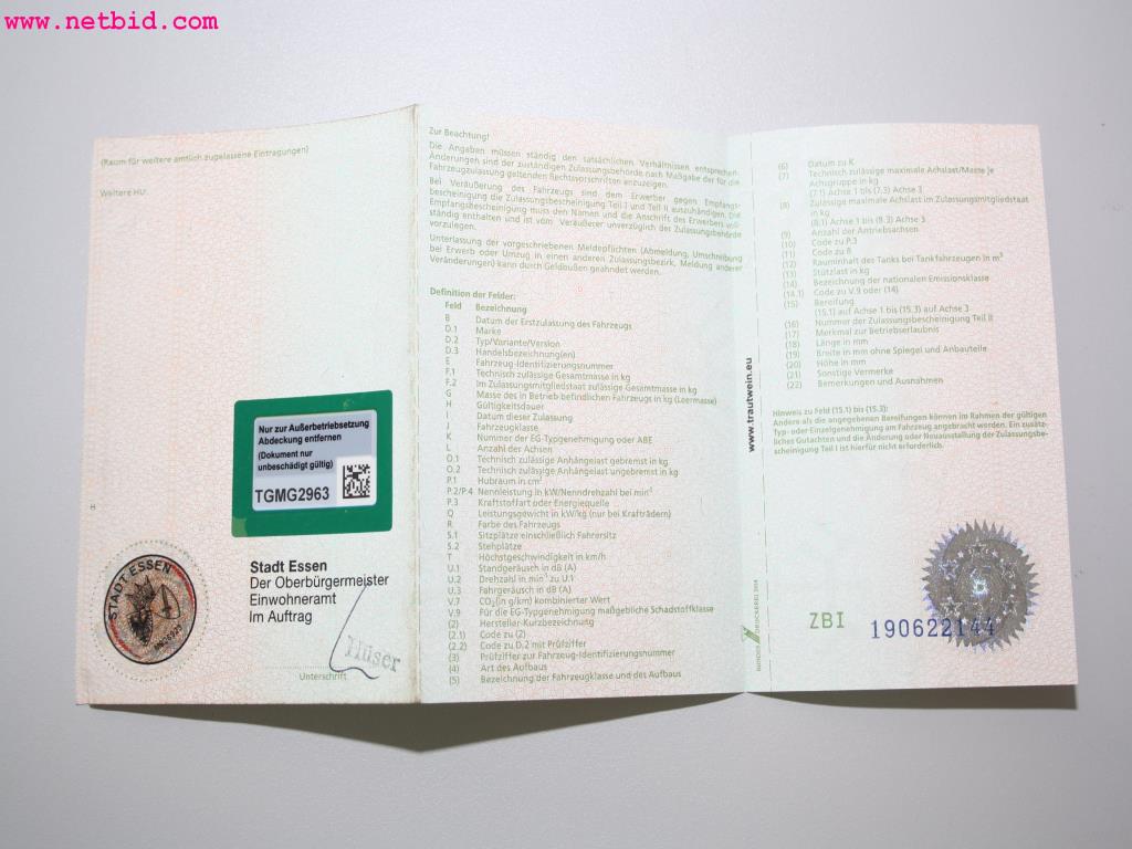 well-maintained machines from the sector automobile workshop -10