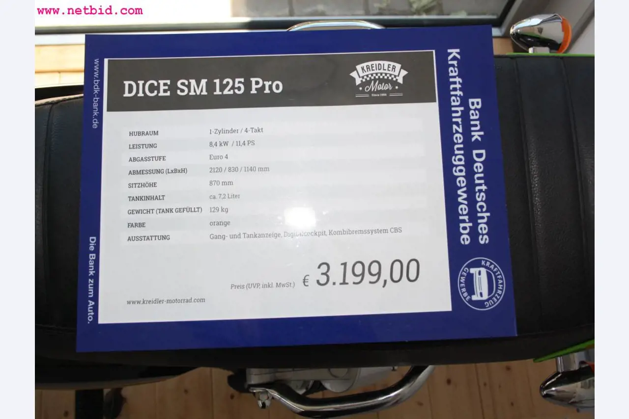 well-maintained machines from the sector automobile workshop -7