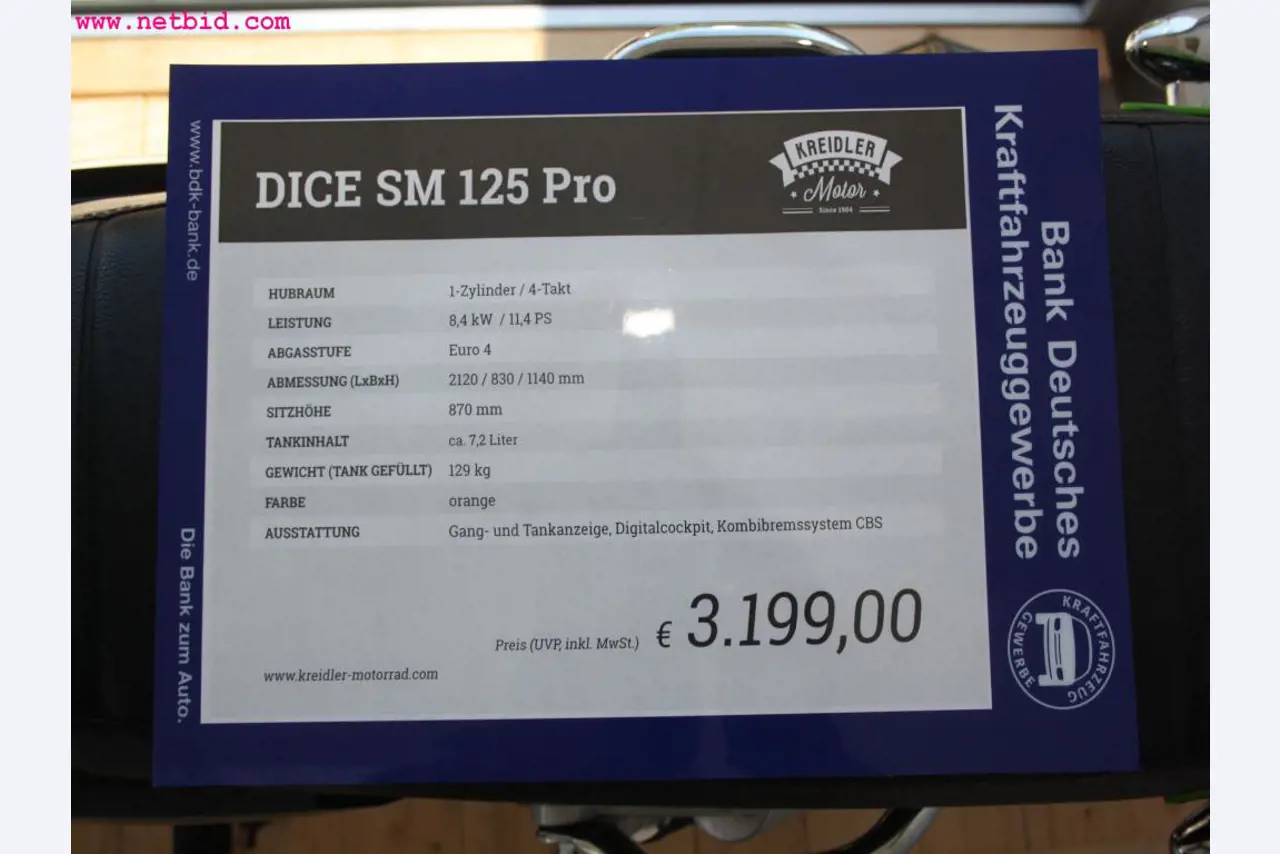 well-maintained machines from the sector automobile workshop -8