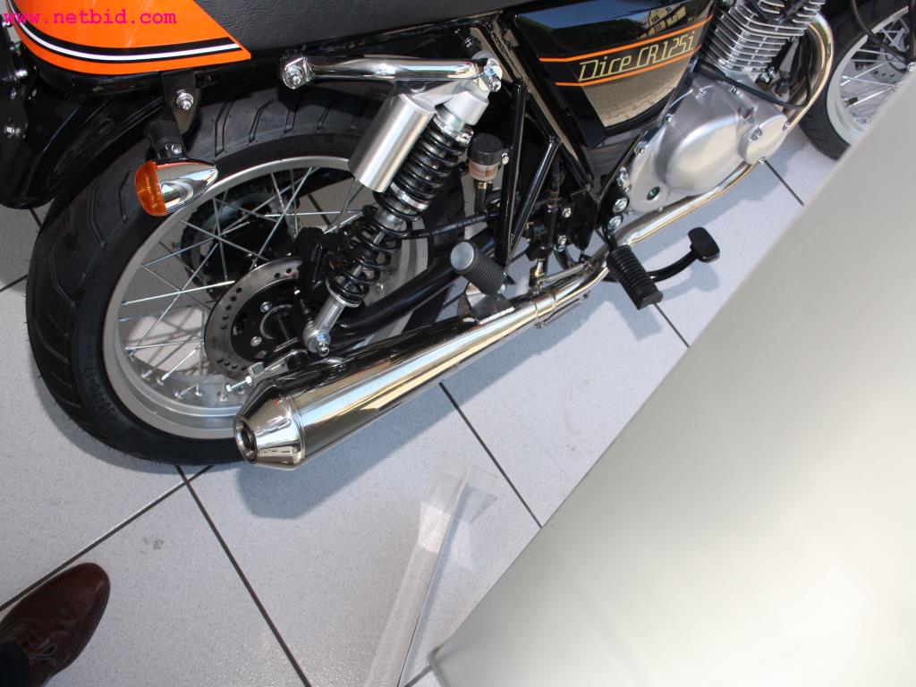 well-maintained machines from the sector automobile workshop -5