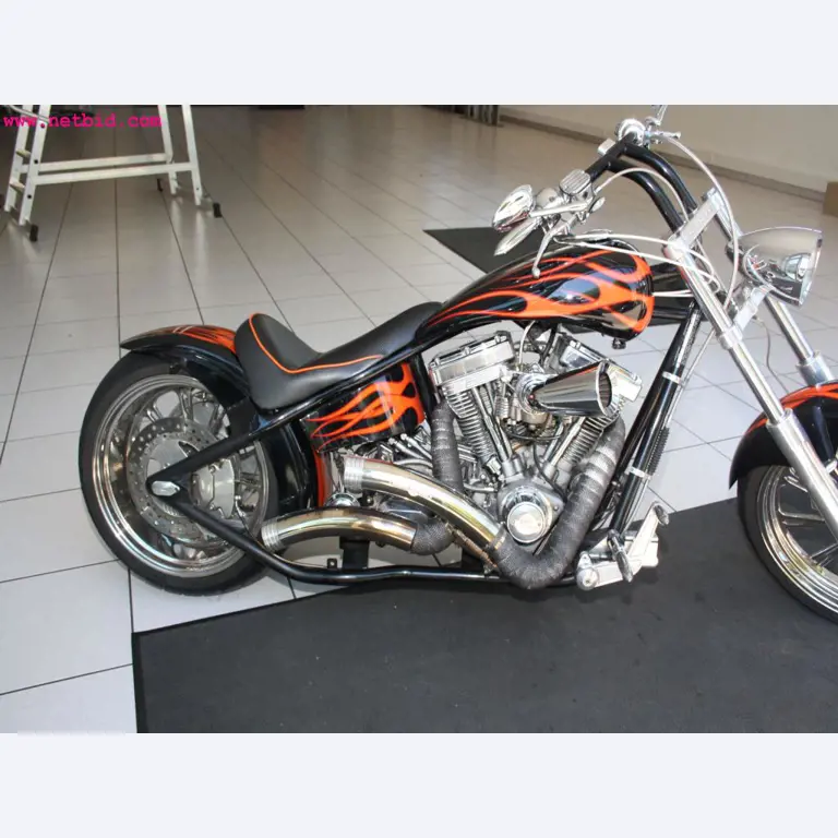 well-maintained machines from the sector automobile workshop -4