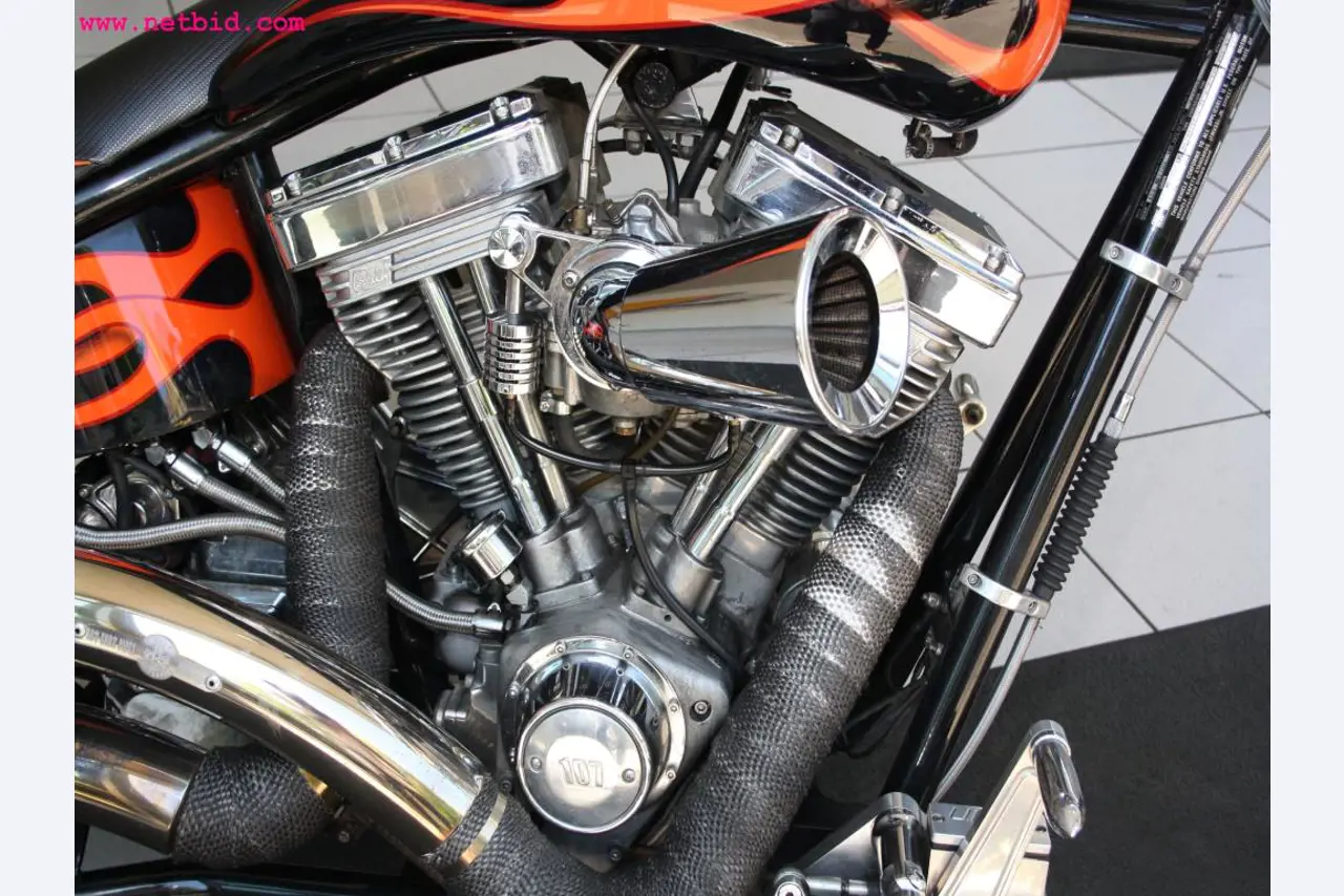 well-maintained machines from the sector automobile workshop -6