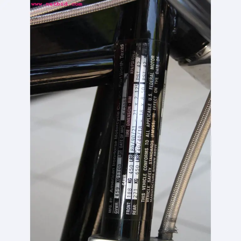 well-maintained machines from the sector automobile workshop -8