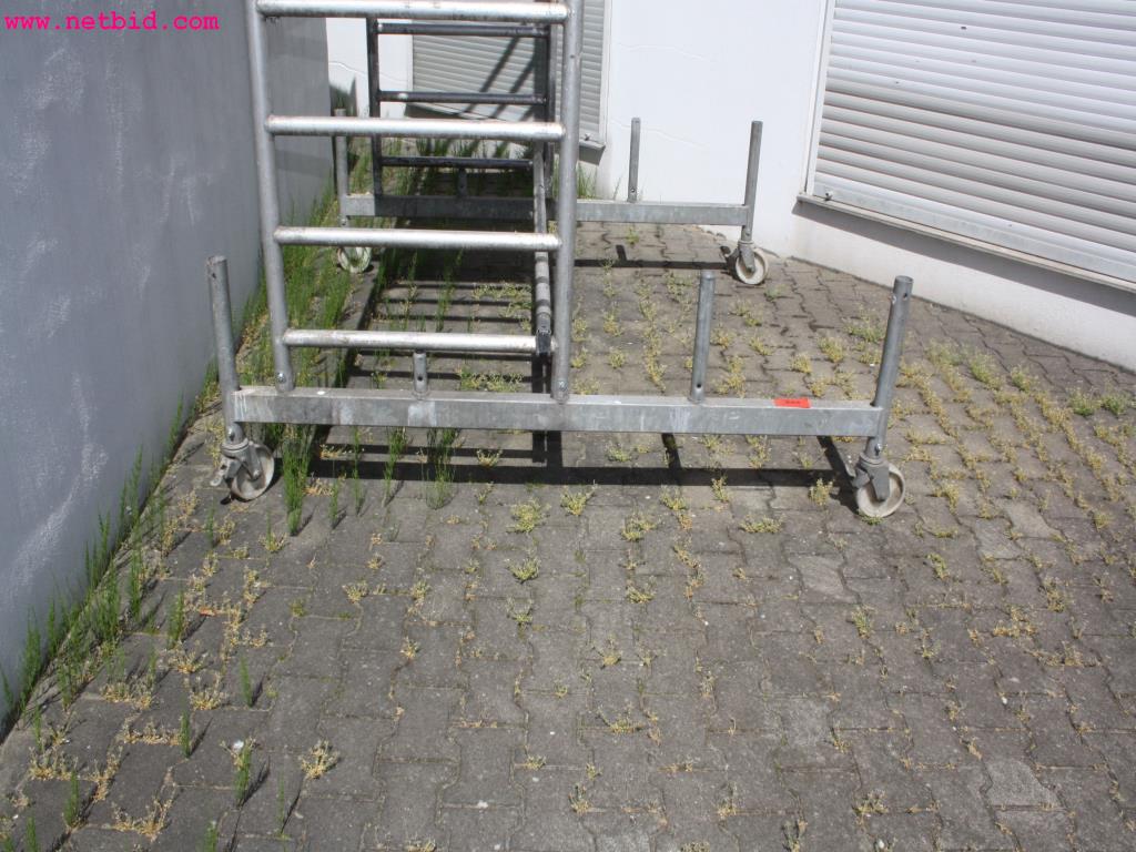 well-maintained machines from the sector automobile workshop -3