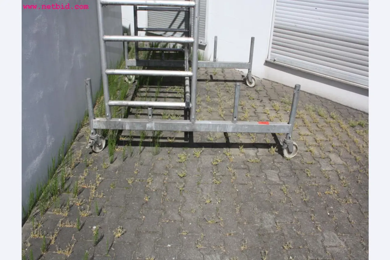 well-maintained machines from the sector automobile workshop -3