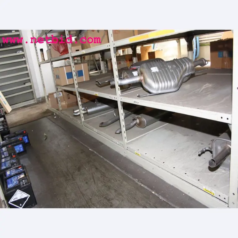 well-maintained machines from the sector automobile workshop -10