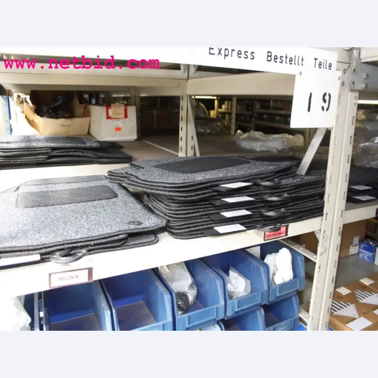 well-maintained machines from the sector automobile workshop -11