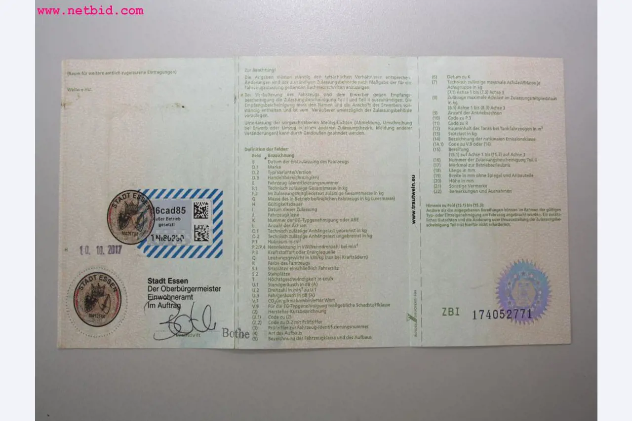 well-maintained machines from the sector automobile workshop -8