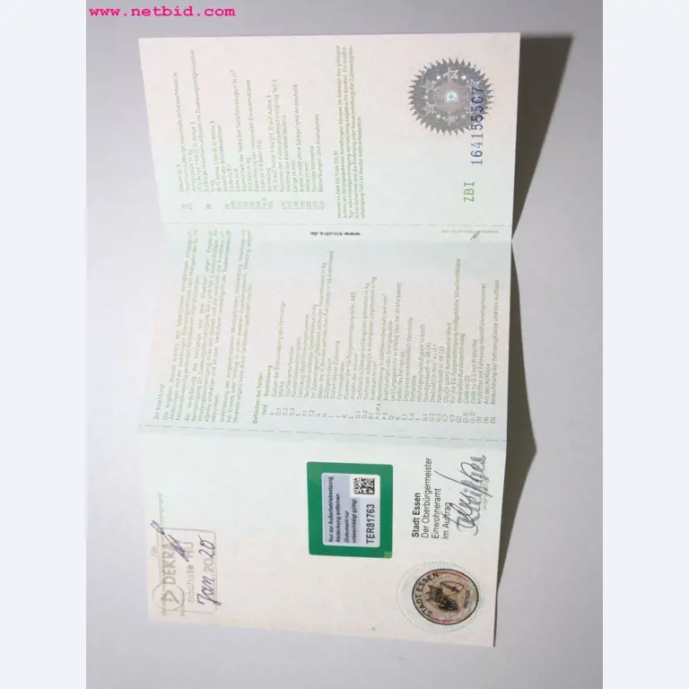 well-maintained machines from the sector automobile workshop -16