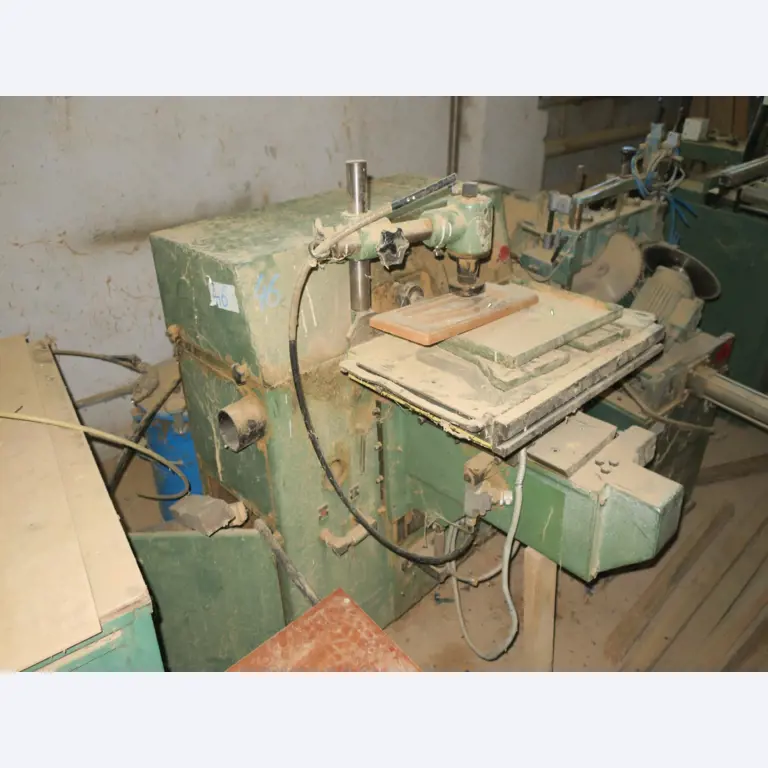 well maintained machines for wood processing-4