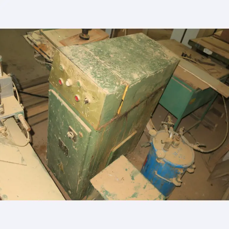 well maintained machines for wood processing-6