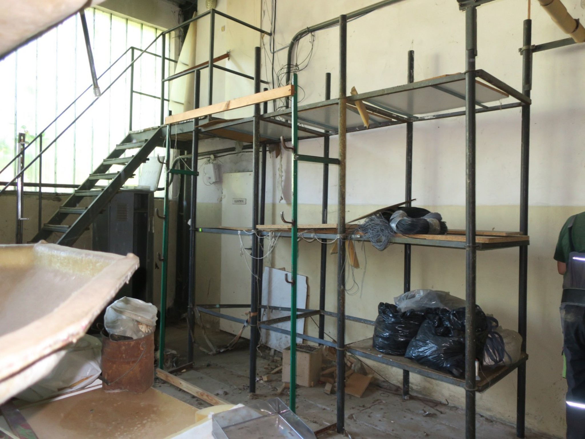 gepflegte Holzbearbeitungsmaschinen-3