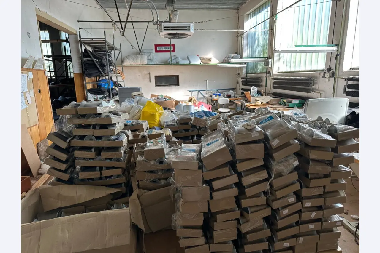 dobře udržované dřevoobráběcí stroje-5