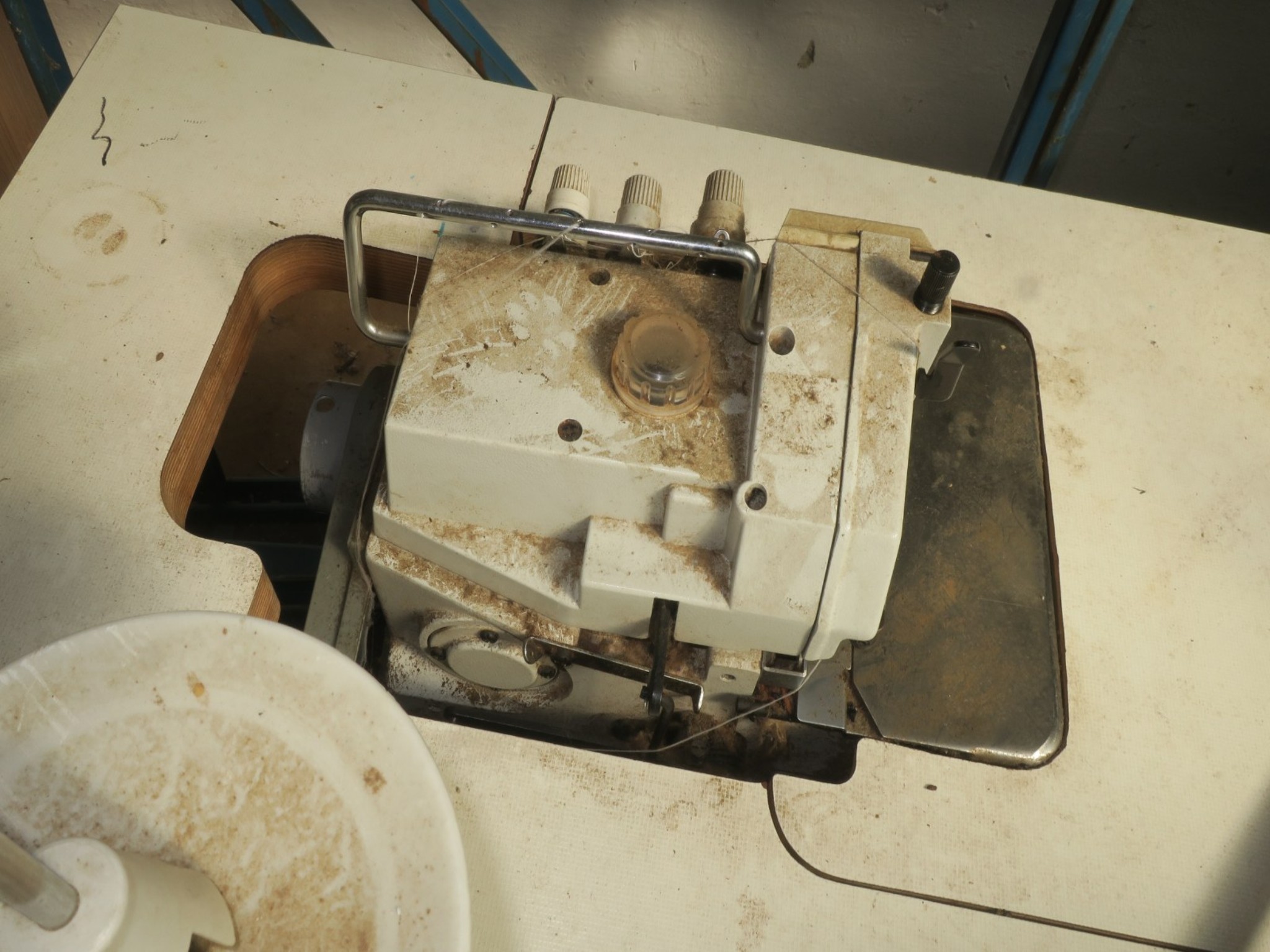 gepflegte Holzbearbeitungsmaschinen-4