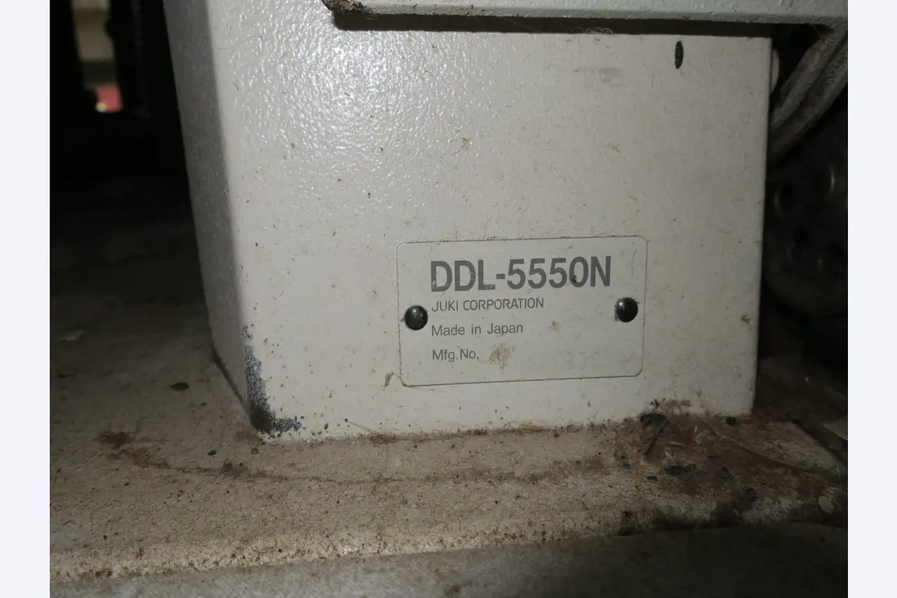 dobro vzdrževani stroji za obdelavo lesa.-3