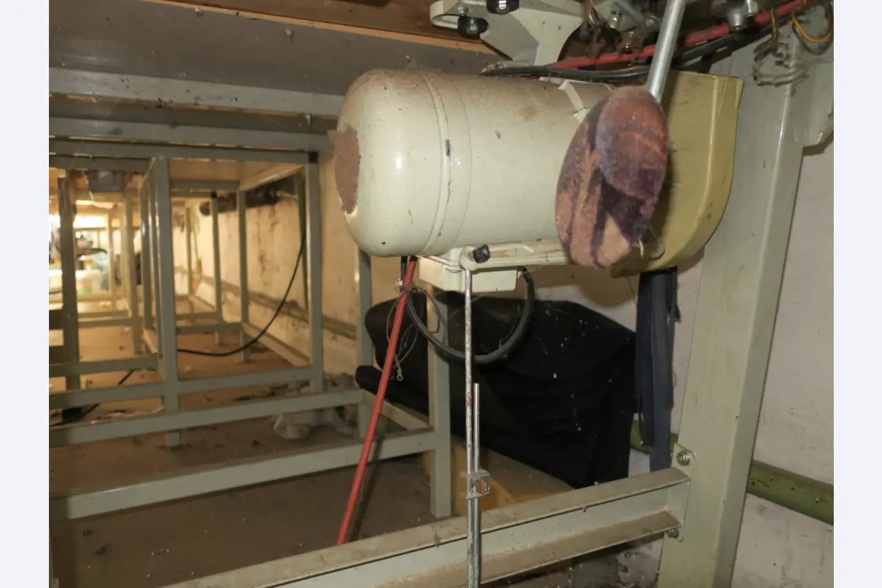 dobro vzdrževani stroji za obdelavo lesa.-5