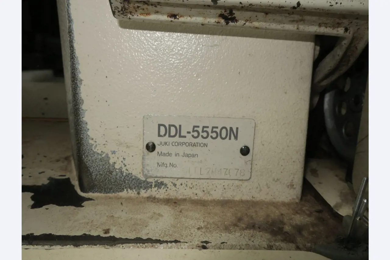 dobro vzdrževani stroji za obdelavo lesa.-3