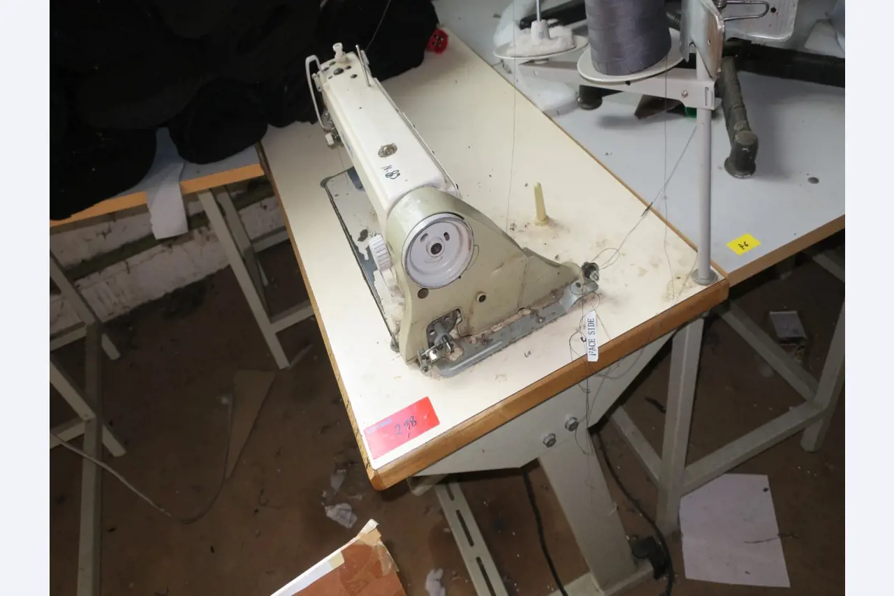 dobro vzdrževani stroji za obdelavo lesa.-4