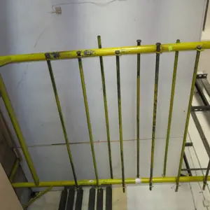 Stojak na material