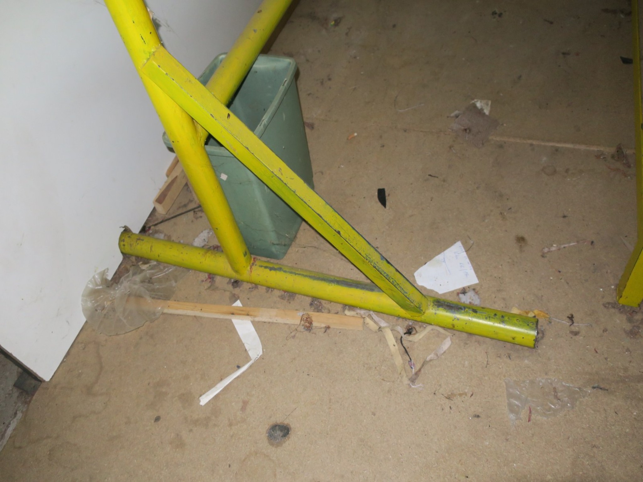 dobro vzdrževani stroji za obdelavo lesa.-4